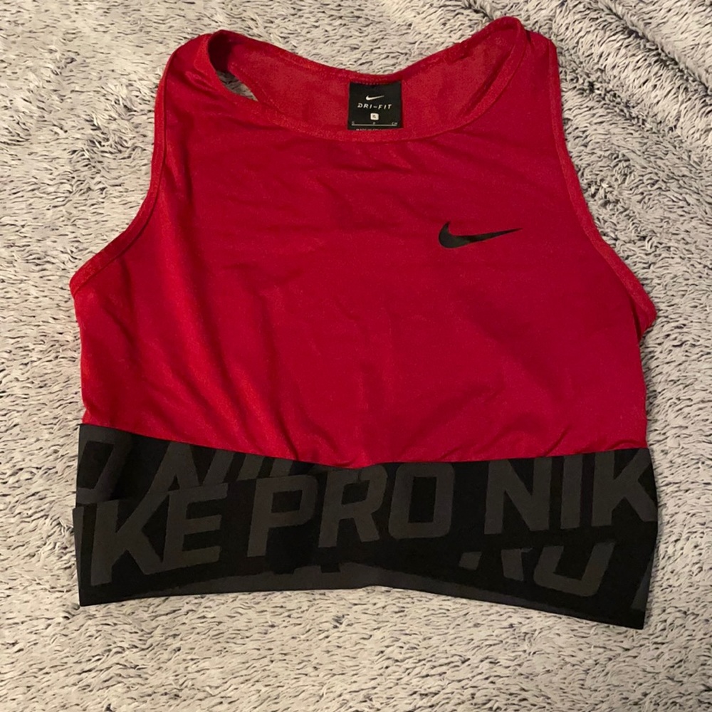 Nike pro crop top